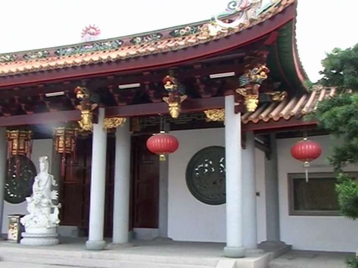 Buddhist temple in Chaozhou, near Shantou, southern China in October 2005's image